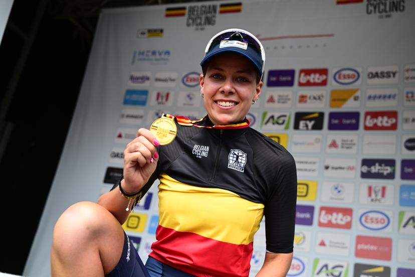 Belgian Shari Bossuyt of AG Insurance-Soudal Team celebrates on the podium with the gold medal after winning the women's elite race (137km) at the Belgian Cycling Championships, in Brasschaat, on Sunday 28 June 2026. BELGA PHOTO TOM GOYVAERTS