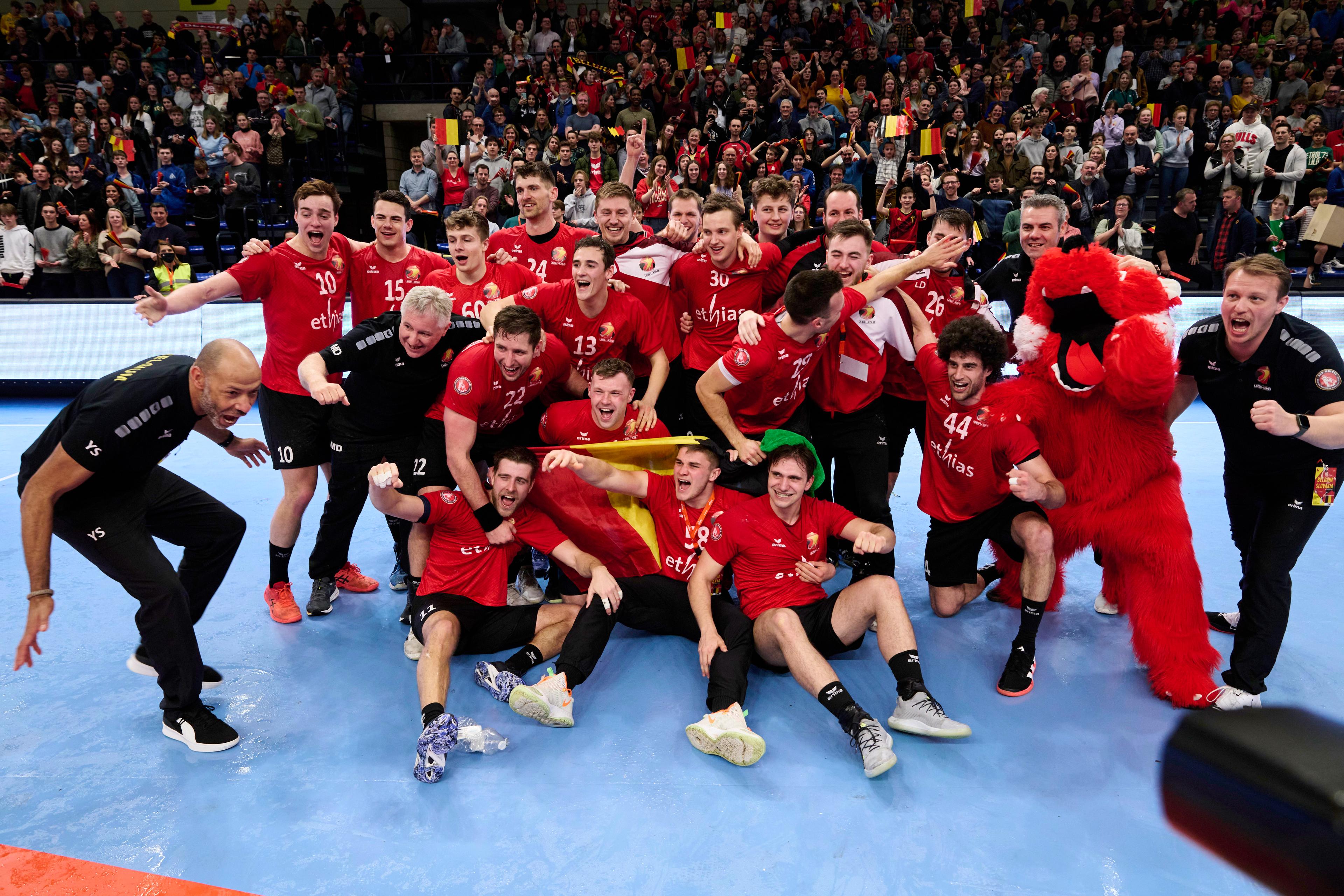 Stad Hasselt drie jaar langer gaststad van de Red Wolves