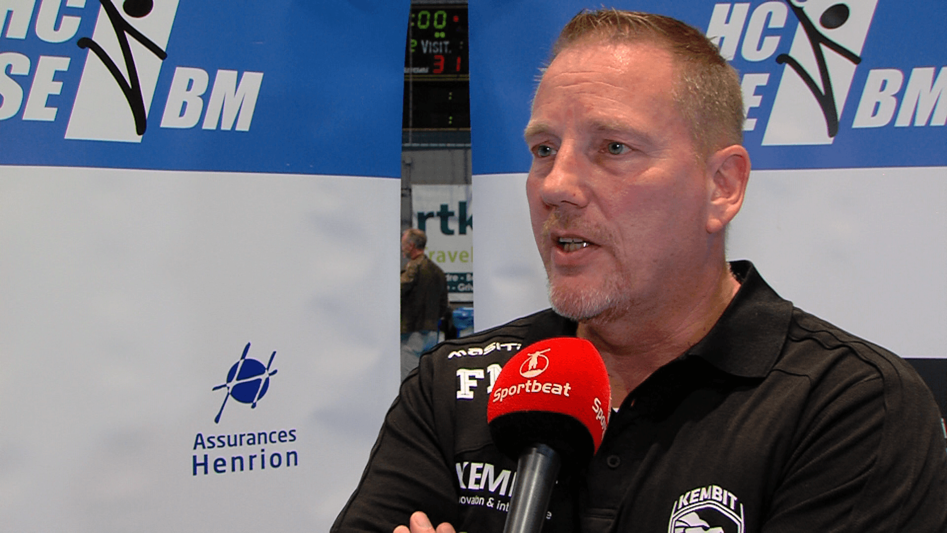 Tevreden coach Michielsen Limburg Lions na winst op Visé en zo komt het aan de leding te staan van de BENE competitie