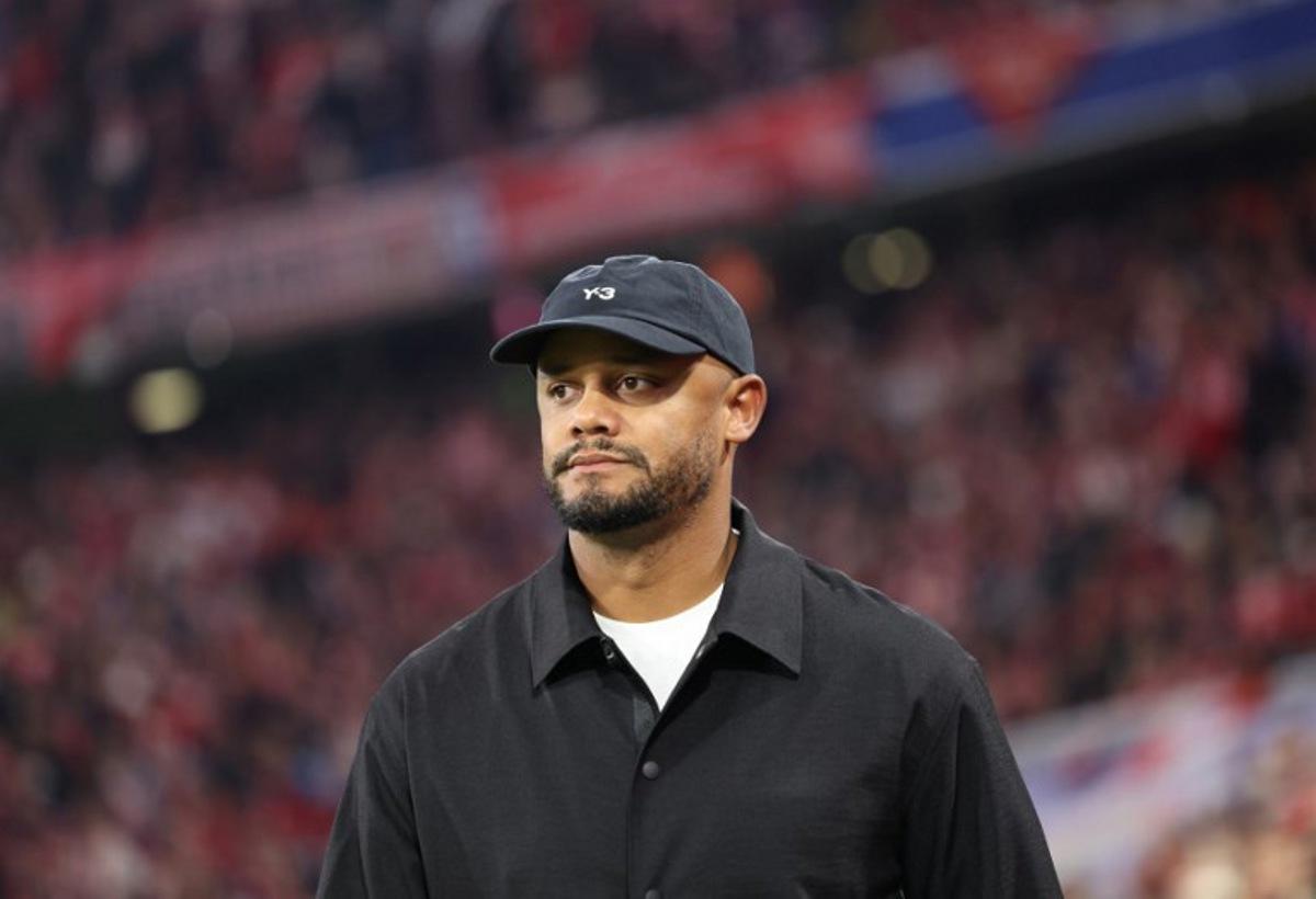 Bayern Munich's Belgian head coach Vincent Kompany looks on during the German first division Bundesliga football match between Bayern Munich and Werder Bremen in Munich on Spetember 26, 2025. Alexandra BEIER / AFP