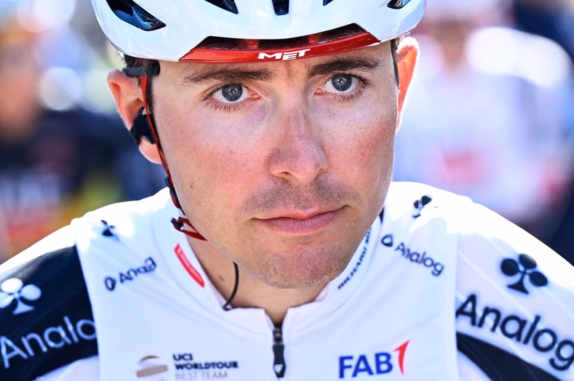 French Benoit Cosnefroy of UAE Team Emirates-XRG pictured at the start of the men's race of the 90th edition of the 'La Fleche Wallonne', one day cycling race (Waalse Pijl - Walloon Arrow), 200 km from Herstal to Huy, Wednesday 22 April 2026. BELGA PHOTO JASPER JACOBS