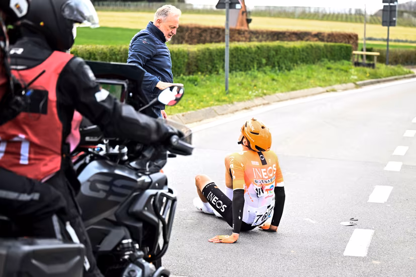 British Ben Turner of INEOS Grenadiers pictured after a crash during the men elite 'Middelkerke-Wevelgem - In Flanders Fields' one day cycling race, 240.8 km from Middelkerke to Wevelgem, on Sunday 29 March 2026. BELGA PHOTO JASPER JACOBS
