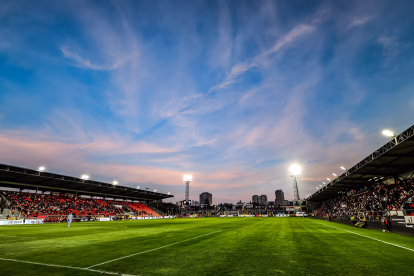 this picture shows the Pairay stadium during a soccer game between RFC Seraing and SK Beveren, Friday 17 April 2026 in Seraing, on day 34 of the 2025-2026 'Challenger Pro League' 1B second division of the Belgian championship. BELGA PHOTO BRUNO FAHY