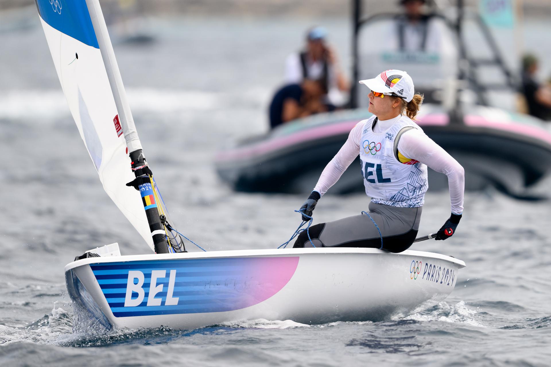 240807 Emma Plasschaert of Balgium competes in women's dinghy - laser radial sailing medal race during day 12 of the Paris 2024 Olympic Games on August 7, 2024 in Marseille. Photo: Petter Arvidson / BILDBYRÅN / kod PA / PA0864 bbeng segling sailing olympic games olympics os ol olympiska spel olympiske leker paris 2024 paris-os paris-ol grappa33 belgien BENELUX ONLY