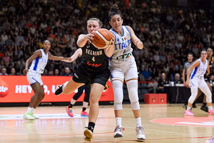 Belgium's Elise Ramette pictured in action during a friendly basketball match between Belgian national women's team the Belgian Cats and Italy, in Kortrijk on Saturday 15 August 2026. The Cats are preparing the world cup in Germany in September. BELGA PHOTO EMILE WINDAL