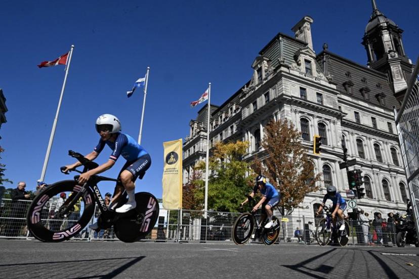 Italy's women's team competes in the mixed relay team time trial during the 2026 Union Cycliste Internationale (UCI) Road World Championships in Montreal, Quebec, on September 22, 2026. Andrej Ivanov / AFP