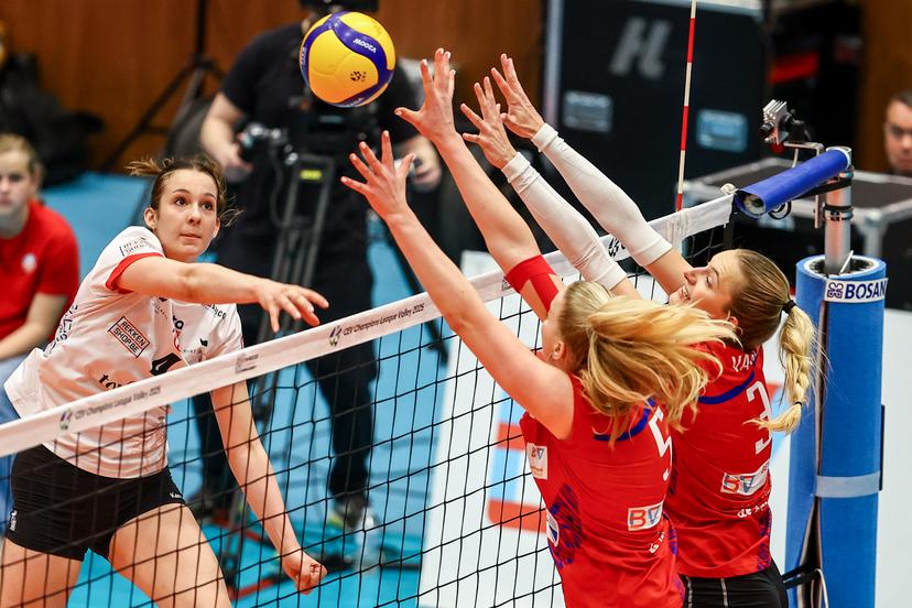 Roeselare's Tea Radovic, Asterix's Demi Korevaar and Asterix's Elise Van Sas pictured in action during the match between Asterix AVO Beveren and Darta Bevo Roeselare, a Play-off Final (2nd game, best-of-3) game in the Lotto Volley League women, Sunday 27 April 2025 in Beveren. BELGA PHOTO DAVID PINTENS