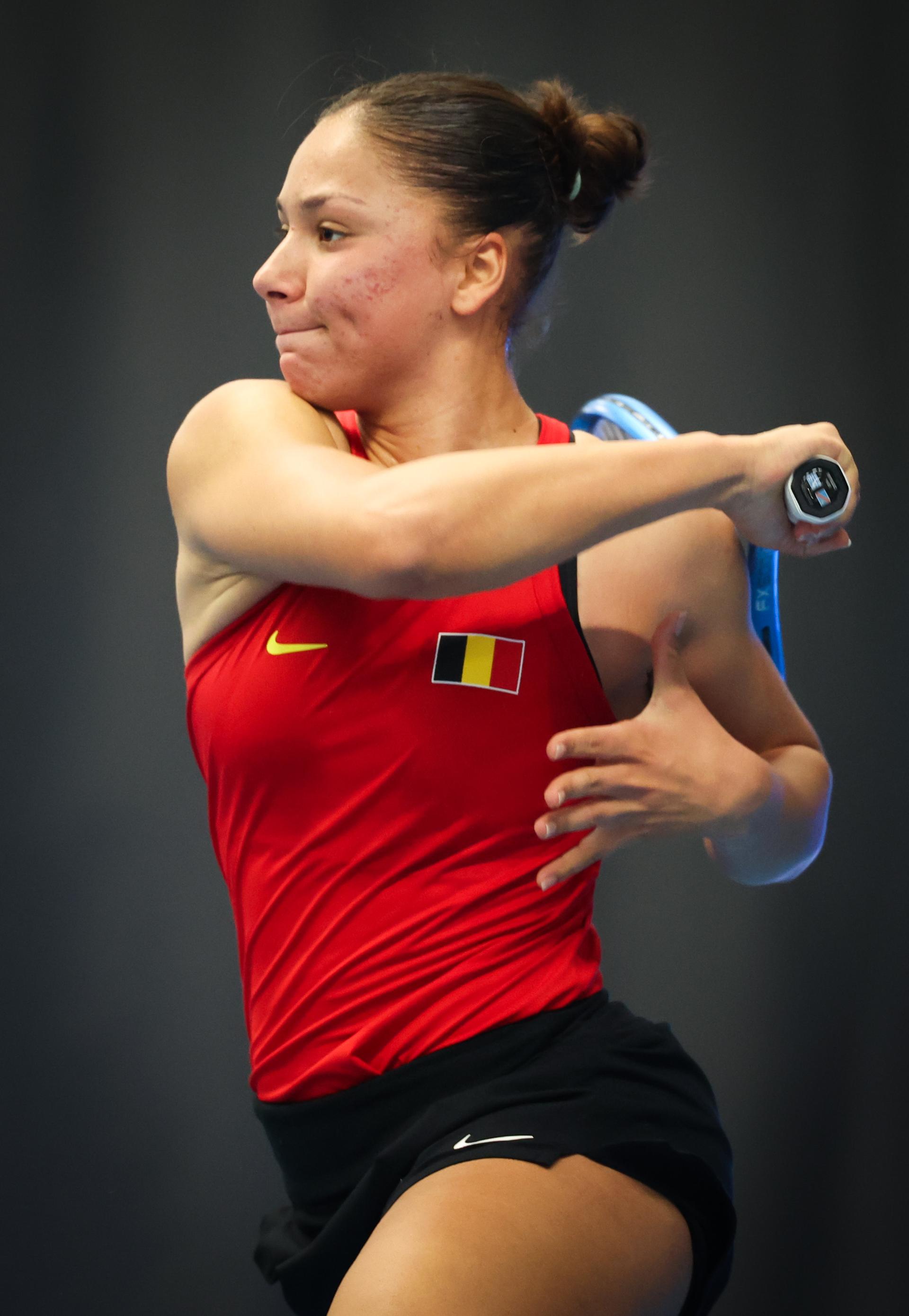 Belgian Sofia Costoulas pictured in action during a tennis match between Belgian Costoulas and Hungarian Toth, in the meeting between Belgium and Hungary in the pool phase of the Europe/Africa Group I of the Billie Jean King Cup tennis, in Vilnius, Lithuania on Wednesday 09 April 2025. PHOTO VIRGINIE LEFOUR PHOTO VIRGINIE LEFOUR