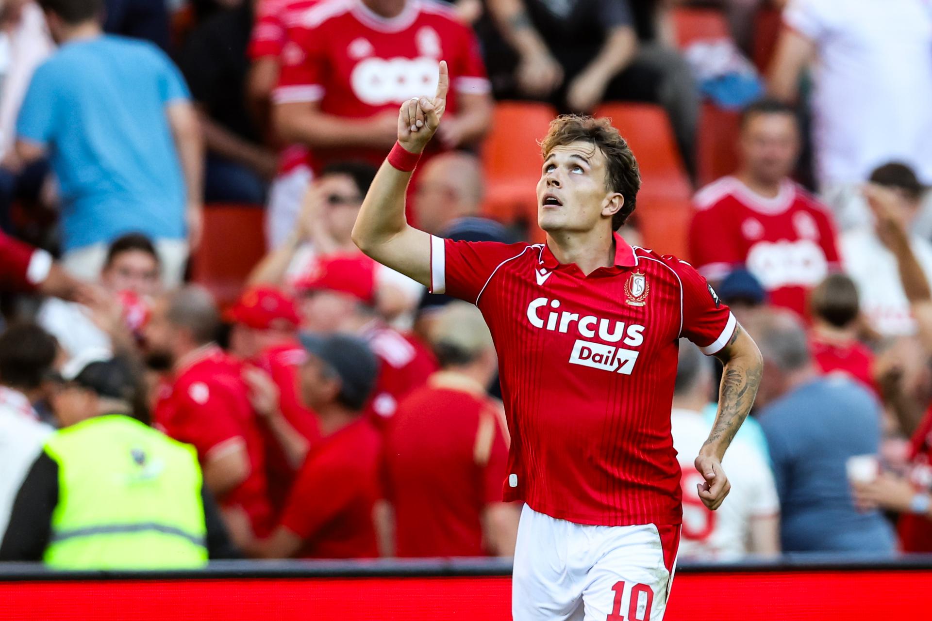 Standard's Dennis Ayensa celebrates after scoring during a soccer match between Standard de Liege and Cercle Brugge, Saturday 8 August 2026 in Liege, on day 1 of the 2026-2027 'Jupiler Pro League' first division of the Belgian championship. BELGA PHOTO BRUNO FAHY