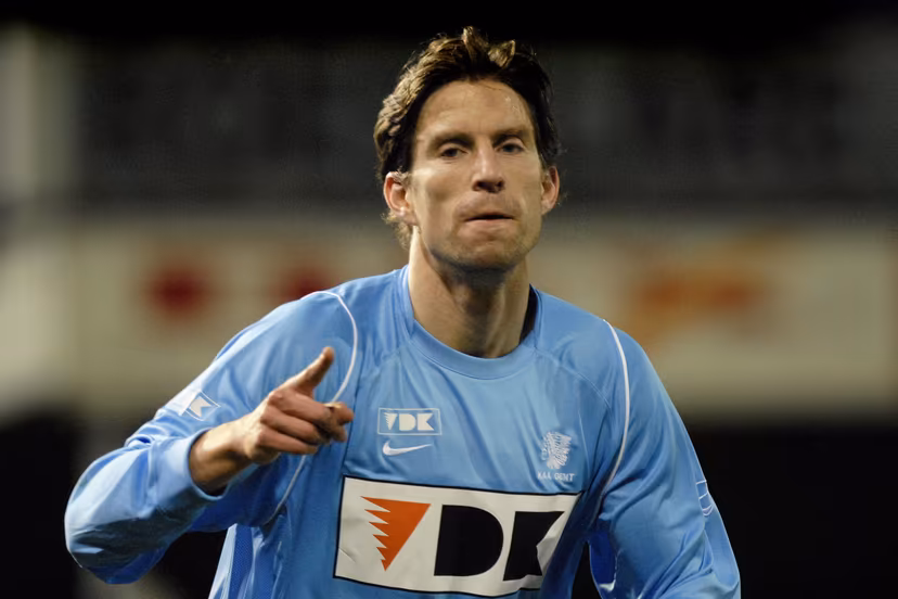 20070407 - ROESELARE, BELGIUM: AA Gent's Petter Rudi scores the 1-3 uring the Belgian first league soccer game Roeselare vs AA Gent,Saturday 07 April 2007, Roeselare. BELGA PHOTO DIRK WAEM