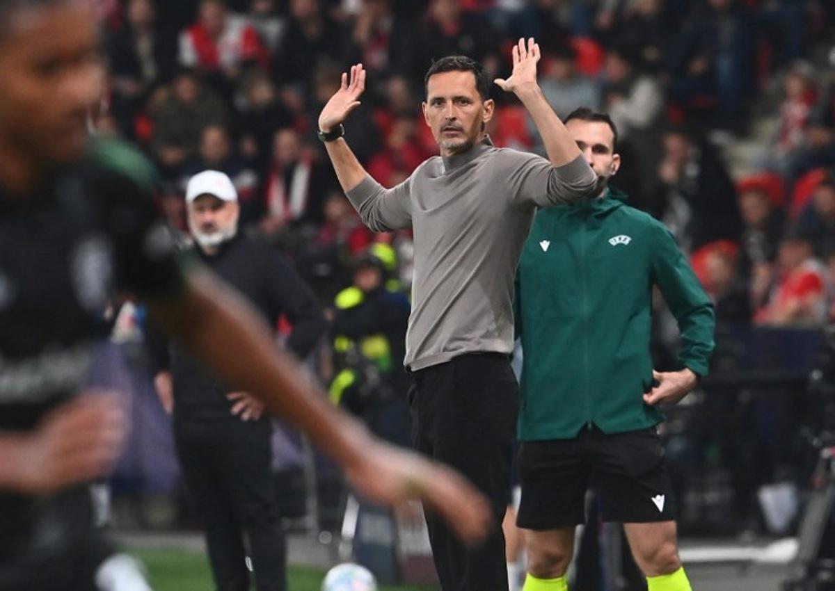 Lens' German coach Dino Toppmoller reacts during the UEFA Champions League football match between Slavia Prague and Lens in Prague, on September 10, 2026. Michal Cizek / AFP