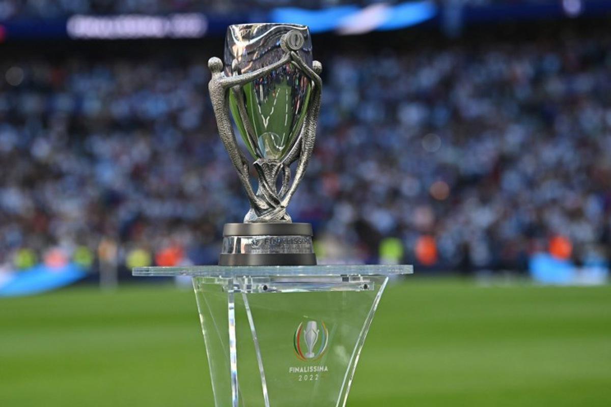 The Finalissima trophy sits pitch-side ahead of the 'Finalissima' International friendly football match between Italy and Argentina at Wembley Stadium in London on June 1, 2022. The Azzurri face the South American continental champions in the inaugural Finalissima at Wembley. Glyn KIRK / AFP