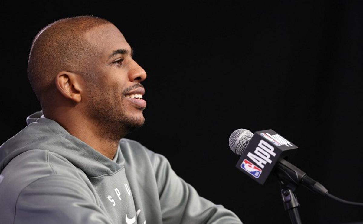 San Antonio Spurs' US guard #3 Chris Paul addresses a press conference after a training session at the Accor Arena - Palais Omnisports de Paris-Bercy - in Paris on January 22, 2025. San Antonio Spurs will face the Indiana Pacers on January 23 and 25 at Bercy, two NBA games relocated to Paris. FRANCK FIFE / AFP