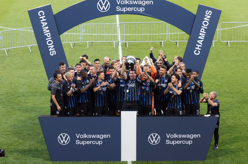 Club's players celebrate on the podium after winning a soccer match between Royale Union Saint-Gilloise and Club Brugge KV, Sunday 20 July 2025 in Brussels, the 'Super Cup' where the Champions of the Jupiler Pro League Brugge meets the winner of the Croky Cup Union. BELGA PHOTO VIRGINIE LEFOUR