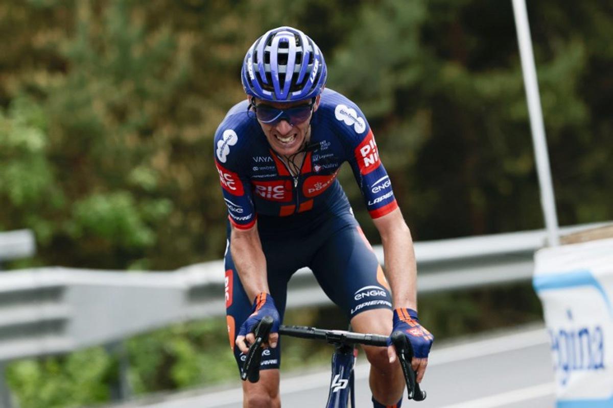 Team Picnic PostNL's French rider Romain Bardet rides in the lead as he climbs Le Motte during the 17th stage of the 108th Giro d'Italia cycling race, 155kms from San Michele all'Adige to Bormio, on May 28, 2025. Luca Bettini / AFP