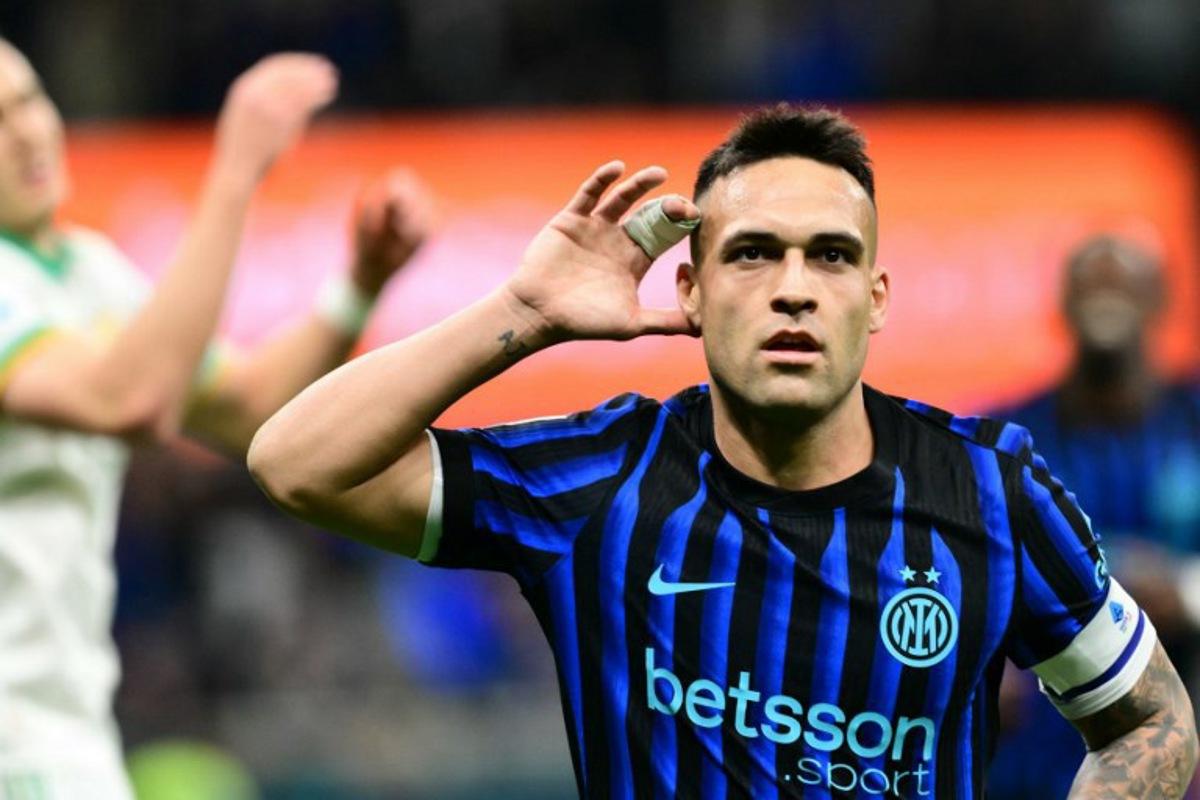Inter Milan's Argentinian forward #10 Lautaro Martinez celebrates scoring his team's third goal during the Italian Serie A football match between Inter Milan and AS Roma at San Siro stadium in Milan, on April 5, 2026. Stefano RELLANDINI / AFP