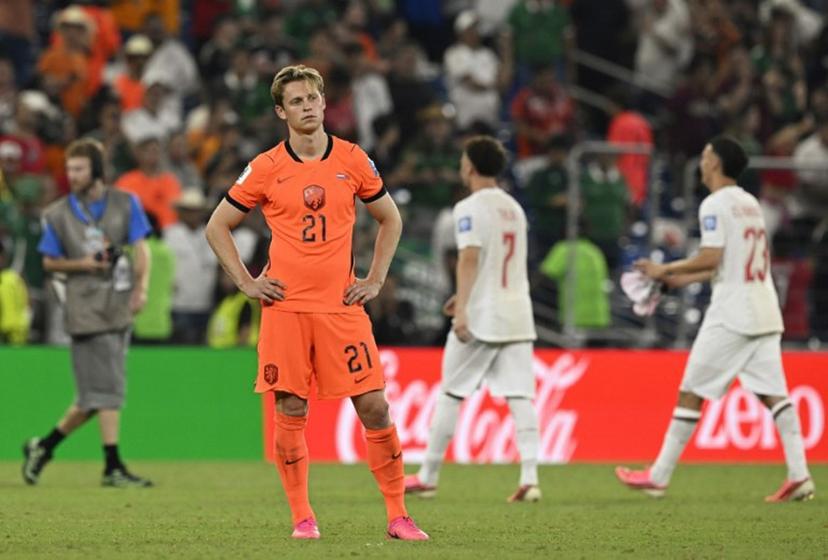 Netherlands' midfielder #21 Frenkie de Jong reacts after losing the penalty shootout of the 2026 World Cup round of 32 football match between the Netherlands and Morocco at the Monterrey Stadium in Guadalupe on June 29, 2026. Alfredo ESTRELLA / AFP