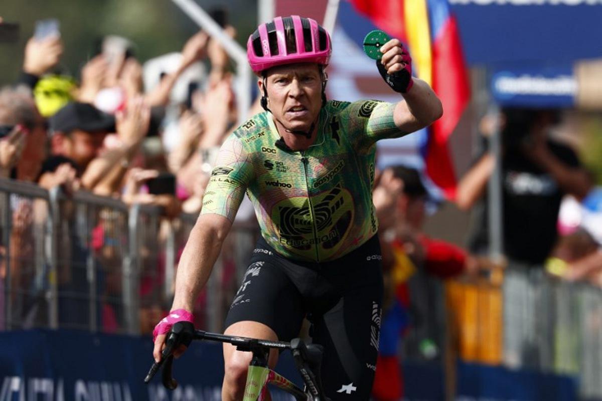 EF Education - EasyPost Danish rider Michael Valgren celebrates as he crosses the finish line to win the 17th stage of the Giro d'Italia 2026 - Tour of Italy cycling race between Cassano d'Adda and Andalo, Italy, on May 27, 2026. Luca Bettini / AFP