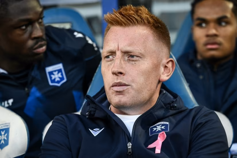 Auxerre's English headcoach Will Still looks on from the technical area during the French L1 football match between AJ Auxerre and Le Mans at the Stade de l'Abbe-Deschamps in Auxerre, central France, on October 25, 2026. ARNAUD FINISTRE / AFP