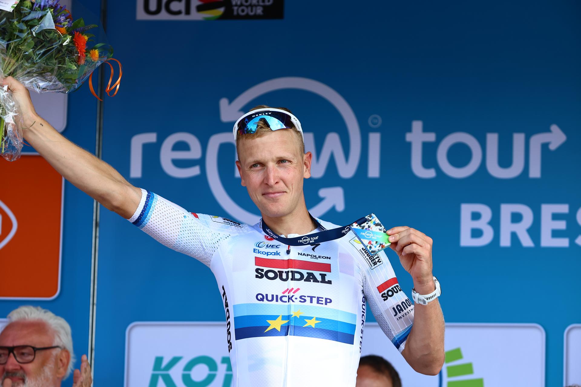 Belgian Tim Merlier of Soudal Quick-Step celebrates on the podium after winning the first stage of the 'Renewi Tour' multi-stage cycling race, from Terneuzen to Breskens, The Netherlands (182,7 km) on Wednesday 20 August 2025. The five-day race takes place in Belgium and the Netherlands. BELGA PHOTO DAVID PINTENS