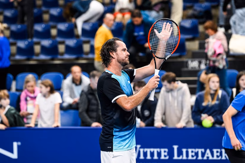 Belgian Xavier Malisse thanks the fans after the men's doubles quarter finals match between Belgian-Argentinian pair Malisse-Schwartzman and Dutch pair Griekspoor - Van de Zandschulp at the European Open Tennis ATP tournament, in Antwerp, Thursday 20 October 2022. BELGA PHOTO TOM GOYVAERTS
