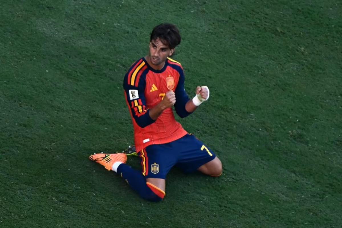 Spain's forward #07 Ferran Torres celebrates after Spain won the 2026 World Cup football tournament final match between Spain and Argentina at the New York/New Jersey Stadium in East Rutherford on July 19, 2026. Jewel SAMAD / AFP