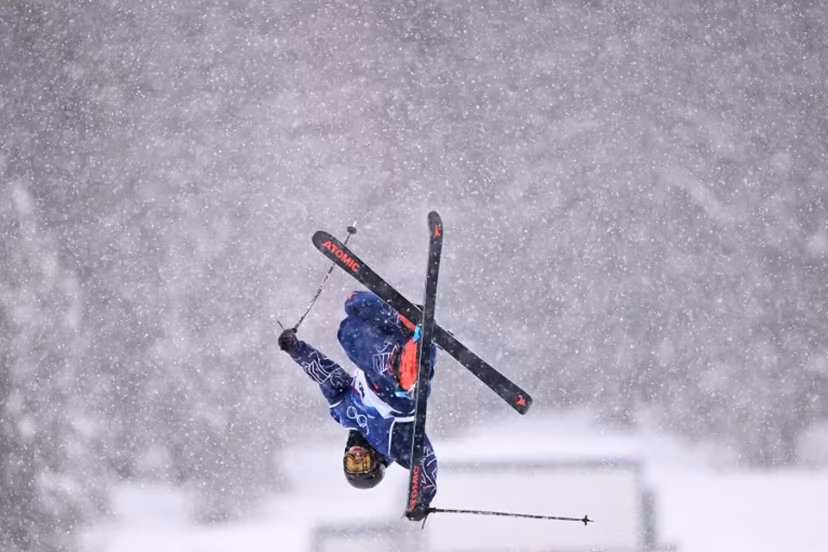 Britain's Gus Kenworthy competes in the freestyle skiing men's freeski halfpipe qualification run 1 during the Milano Cortina 2026 Winter Olympic Games at Livigno Snow Park, in Livigno (Valtellina), on February 20, 2026. Kirill KUDRYAVTSEV / AFP