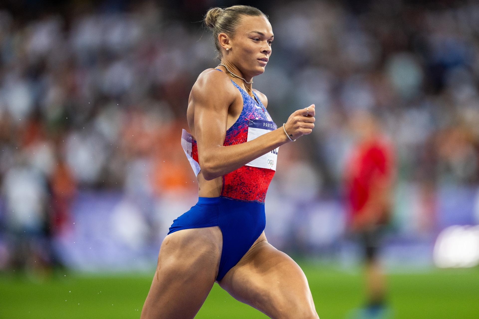 240809 Anna Hall of USA competes in women's heptathlon 800 meters during day 14 of the Paris 2024 Olympic Games on August 9, 2024 in Paris. Photo: Jon Olav Nesvold / BILDBYRÅN / COP 217 / VG0647 bbeng friidrott athletics friidrett olympic games olympics os ol olympiska spel olympiske leker paris 2024 paris-os paris-ol grappa33 usa BELGIUM ONLY