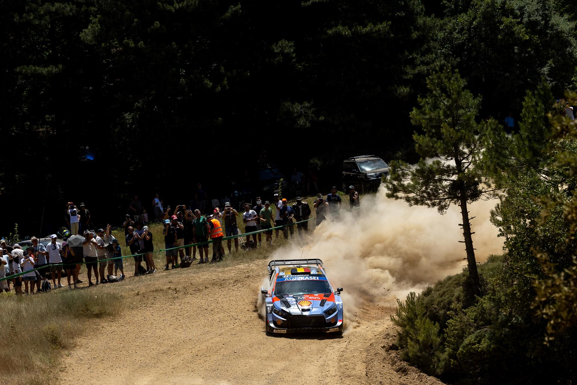ATTENTION EDITORS - HAND OUT PICTURES - EDITORIAL USE ONLY - MANDATORY CREDIT 'Hyundai Motorsport' This handout picture, distributed by Eric Dupain, shows Thierry Neuville and Martijn Wydaeghe during the WRC EKO Acropolis Rally Greece 2026. PHOTO HANDOUT HYUNDAI MOTORSPORT *** Belga and Belga Editorial Board decline all responsibility regarding the content of this picture. ***